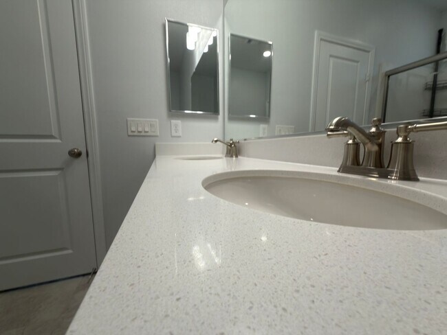 Building Photo - 3618 Tondela Ln