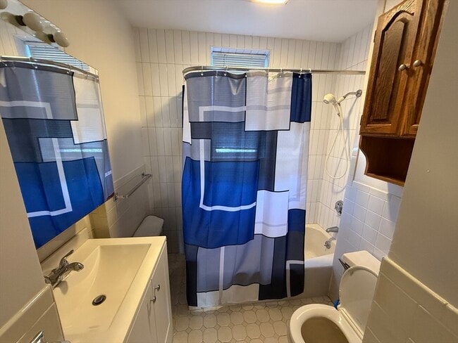 Building Photo - 7 Wallingford Rd