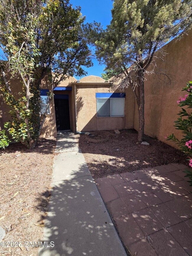 Building Photo - 3113 Las Placitas Rd