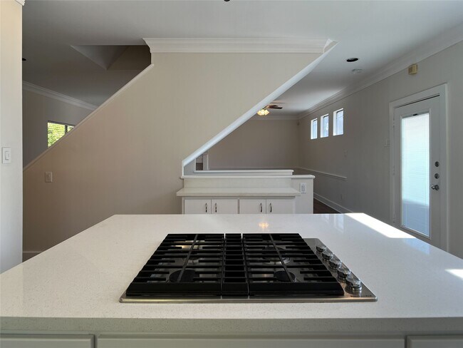 Building Photo - 5899 Fairdale Ln