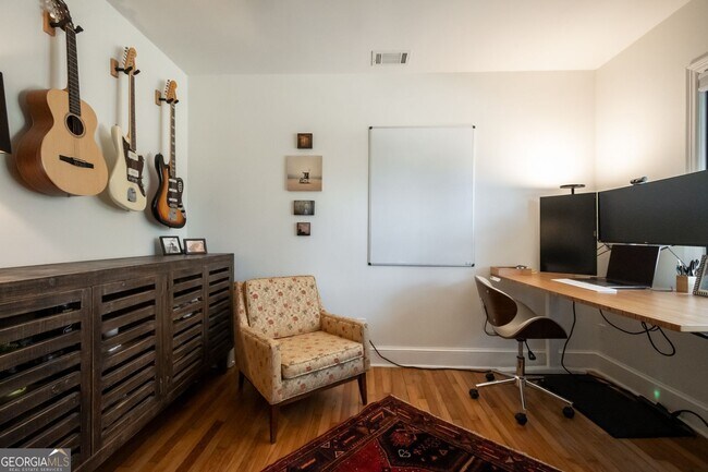 Building Photo - 119 Fortson Cir