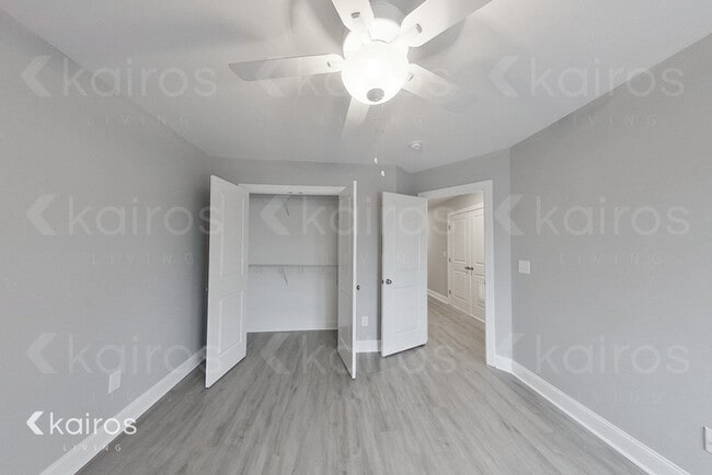 Building Photo - 3712 Oak Leaf Wy