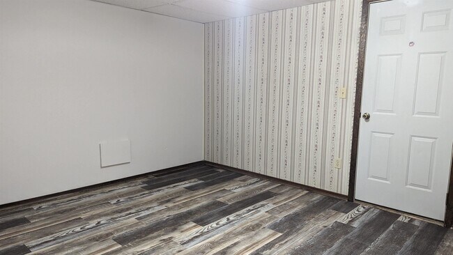 Building Photo - 16 Akokisa Dr