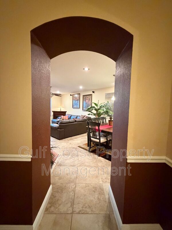 Building Photo - 17560 Brickstone Loop