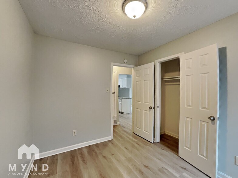 Building Photo - 4629 Sunnyslope Dr