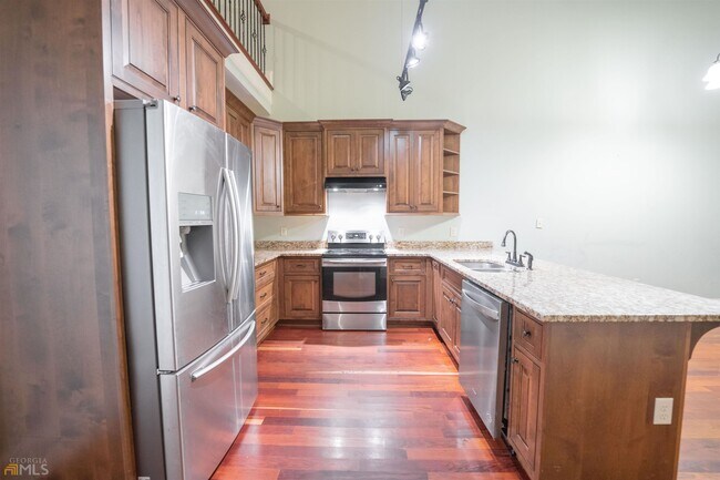 Building Photo - 315 N Main St