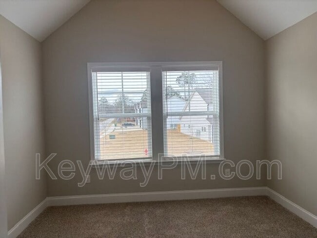 Building Photo - 2024 Denmark Ave SE