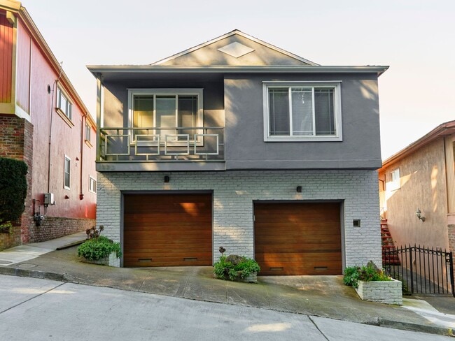 Building Photo - Forest Knolls: Luxuriously Remodeled Single Family Home w/ Expansive Views, Family Room, Office, ...