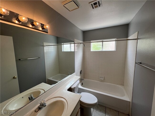 Building Photo - 1718 Comstock Dr