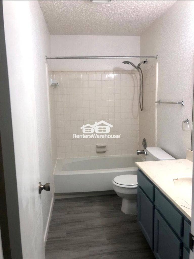 Building Photo - 6456 Kentwick Dr