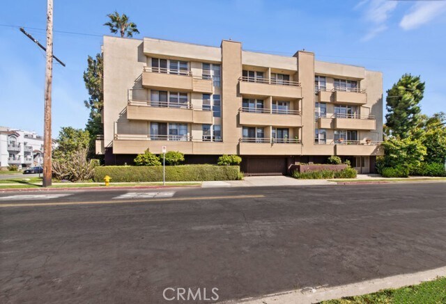 Building Photo - 11700 Iowa Ave
