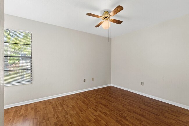 Building Photo - 4345 SW 20th Ln