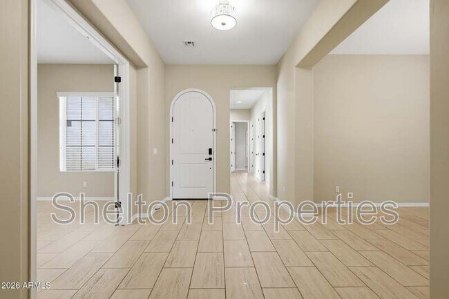 Building Photo - 20441 W Hamilton St