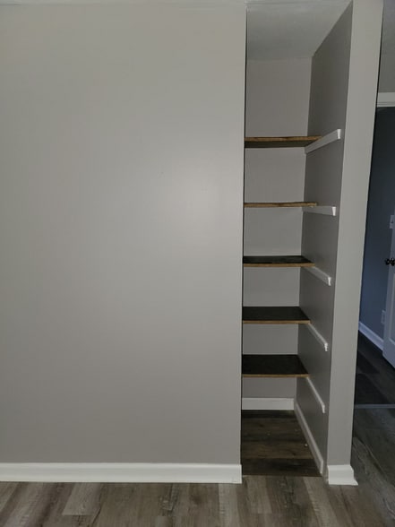 Building Photo - 13420 Euclid Ave