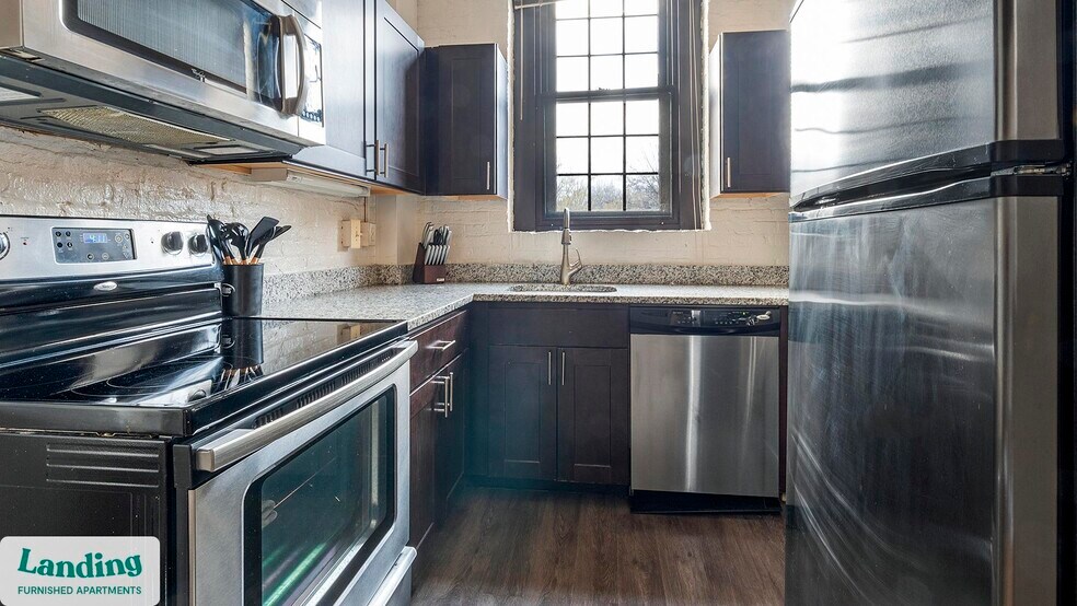 Building Photo - 121 S Fremont Ave