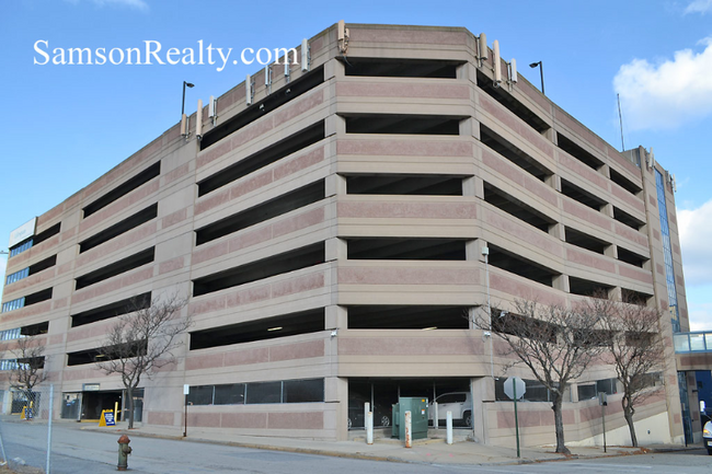 Building Photo - 44 Hospital St