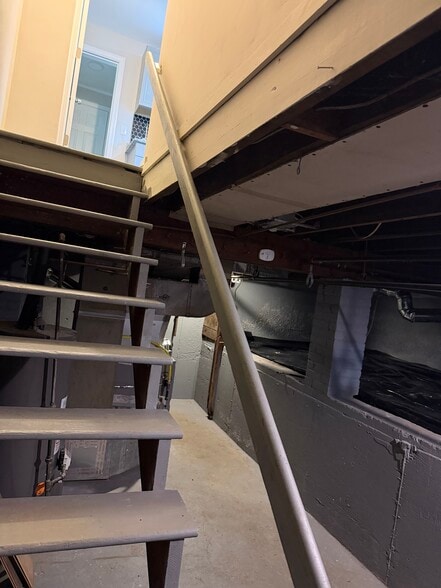 Building Photo - 84 Higbie Dr