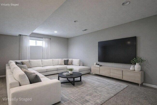 Building Photo - 6545 Cannondale Dr