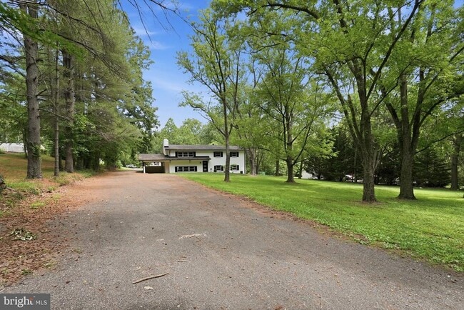 Building Photo - 5388 Dumfries Rd