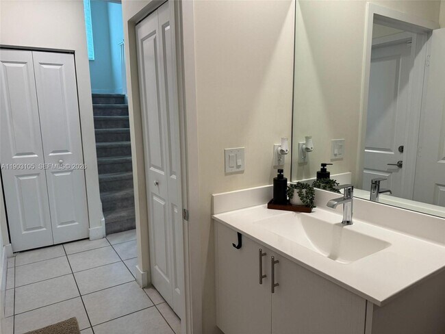 Building Photo - 8364 NW 43rd St