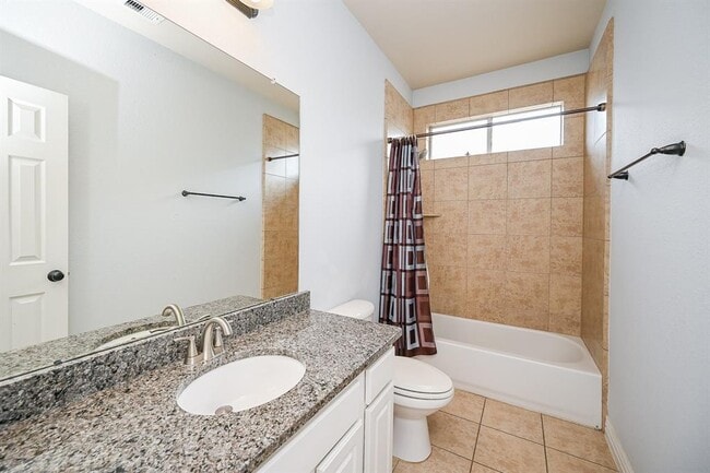 Building Photo - 5426 Humboldt Park Ln