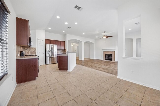 Building Photo - Freshly Updated Single-Story Home with New Flooring & Spacious Open Layout