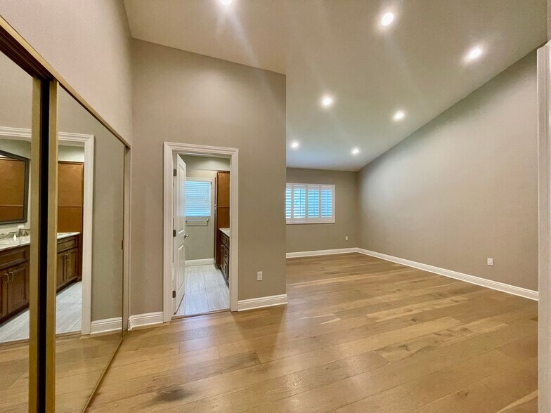 Building Photo - 1080 Finrod Ct