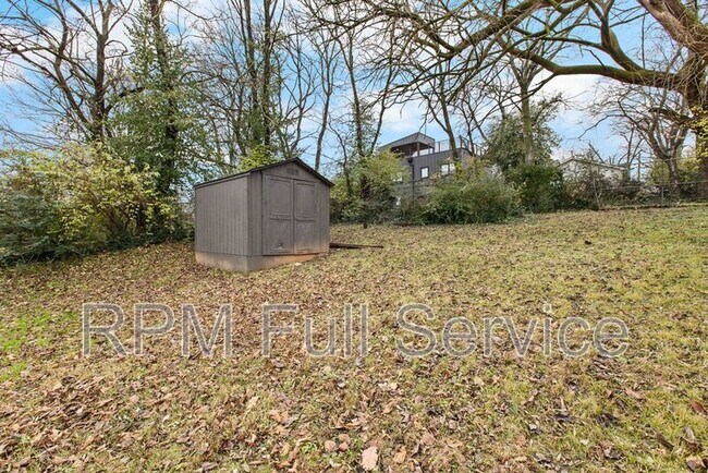 Building Photo - 1025 42nd Ave N