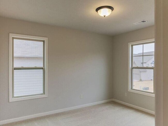 Building Photo - 5985 Carruth Lake Dr