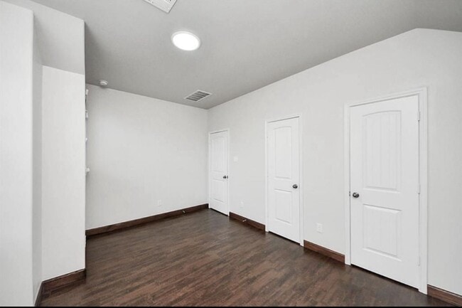 Building Photo - 17031 Iver Ironwood Trl