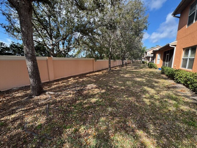 Building Photo - Must see! 2 bed / 3 bath townhouse in Palmetto