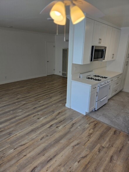 Building Photo - 4469 Murietta Ave