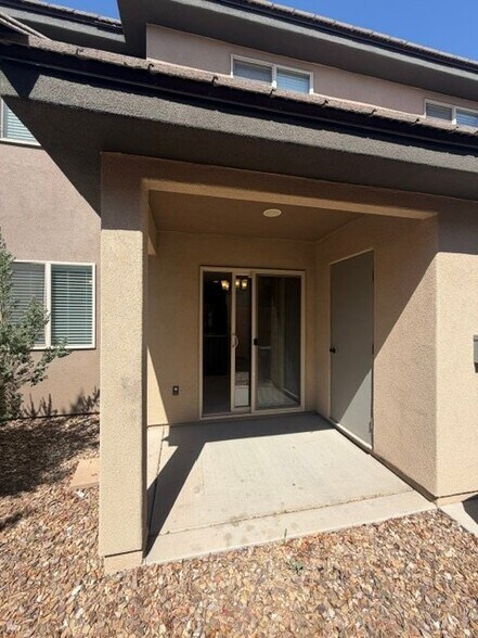 Building Photo - 3239 S 840 E
