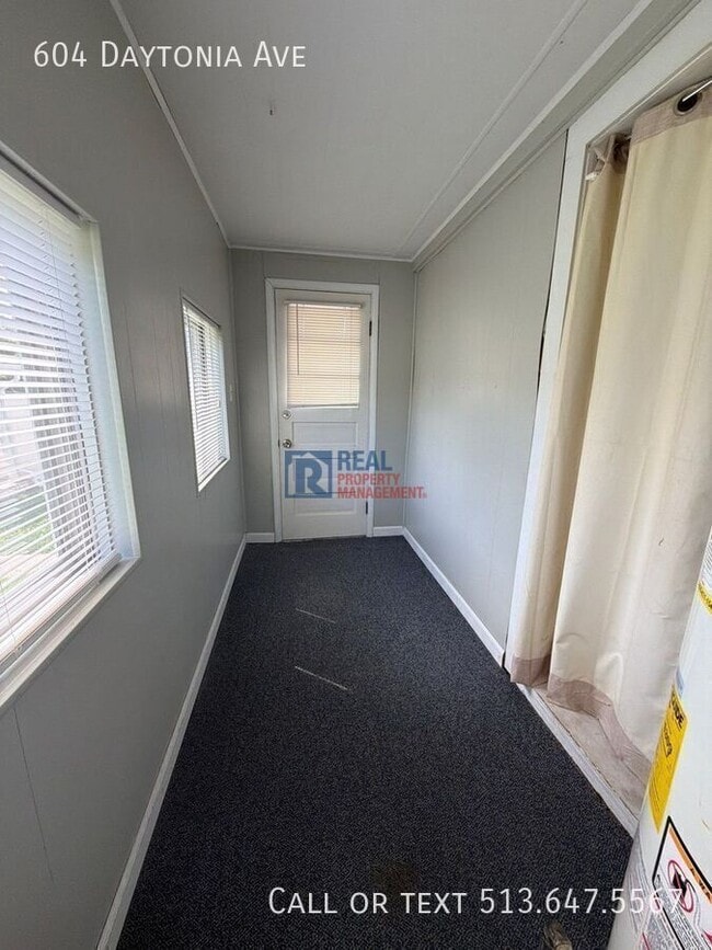 Building Photo - 604 Daytonia Ave