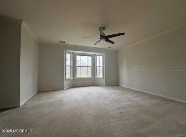 Building Photo - 163 Shinnecock Dr