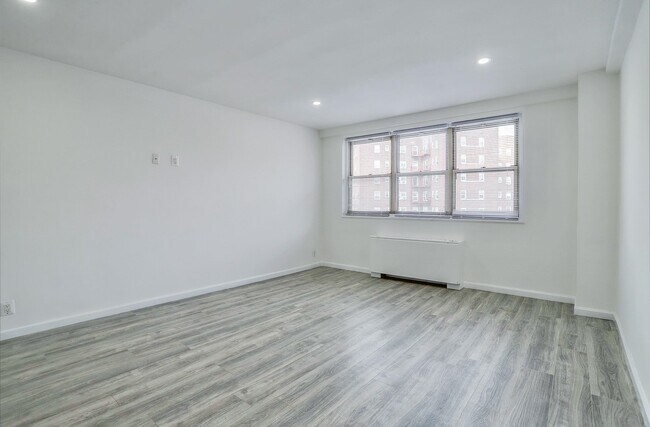 Building Photo - 7100 JFK Blvd E