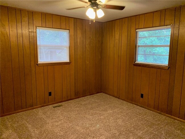 Building Photo - 40 Hatcher Dr