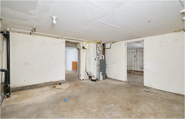 Building Photo - 1440 Beach St