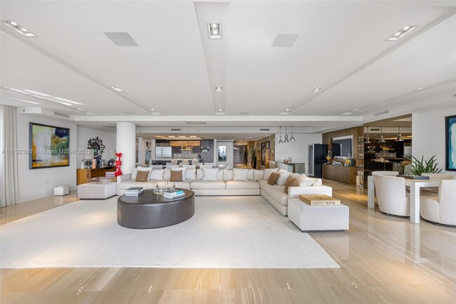 Building Photo - 125 Ocean Dr