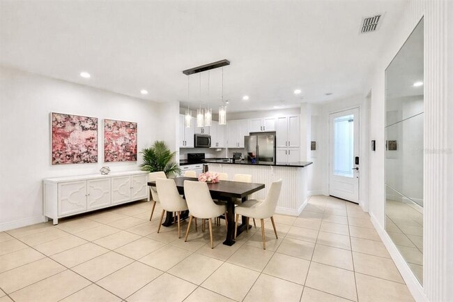 Building Photo - 8458 Kelsall Dr