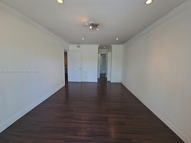 Building Photo - 7900 Camino Cir