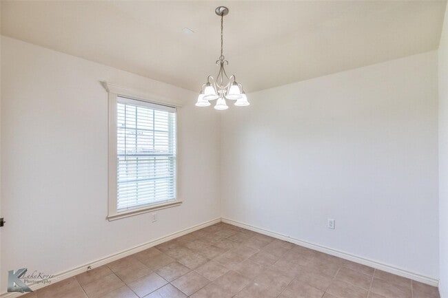 Building Photo - 358 Sugarberry Ave