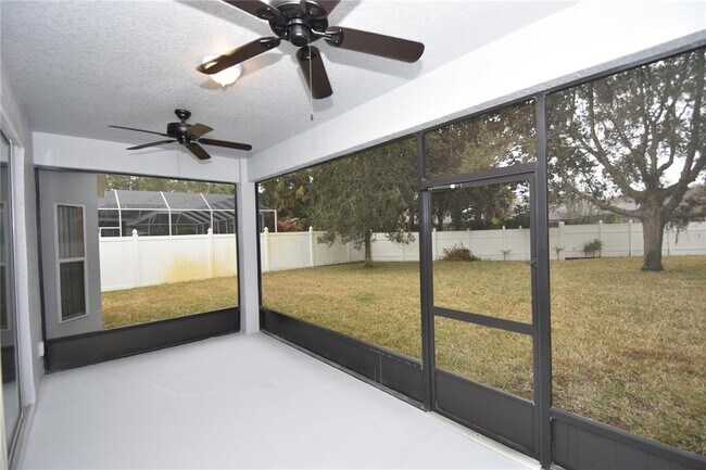 Building Photo - 11 Ellsworth Dr