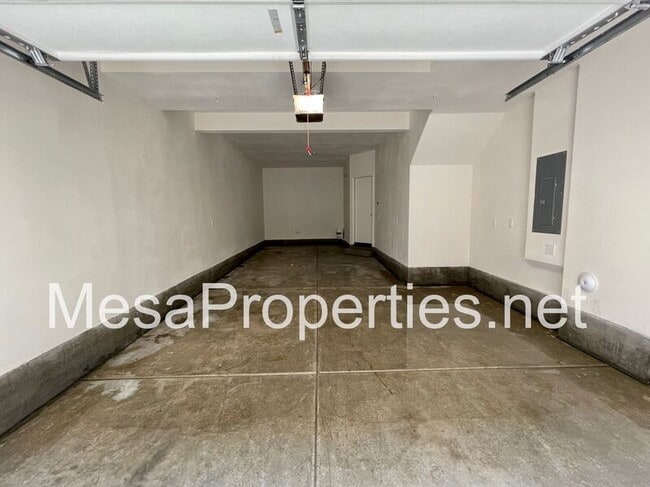 Building Photo - 12166 Chorus Dr