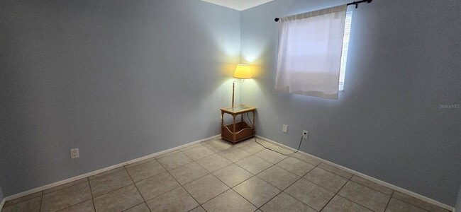 Building Photo - 588 Fairways Ln