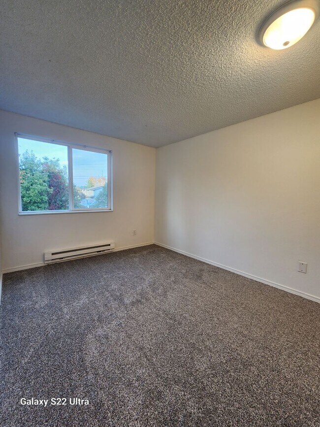 Building Photo - 3430 I St NE