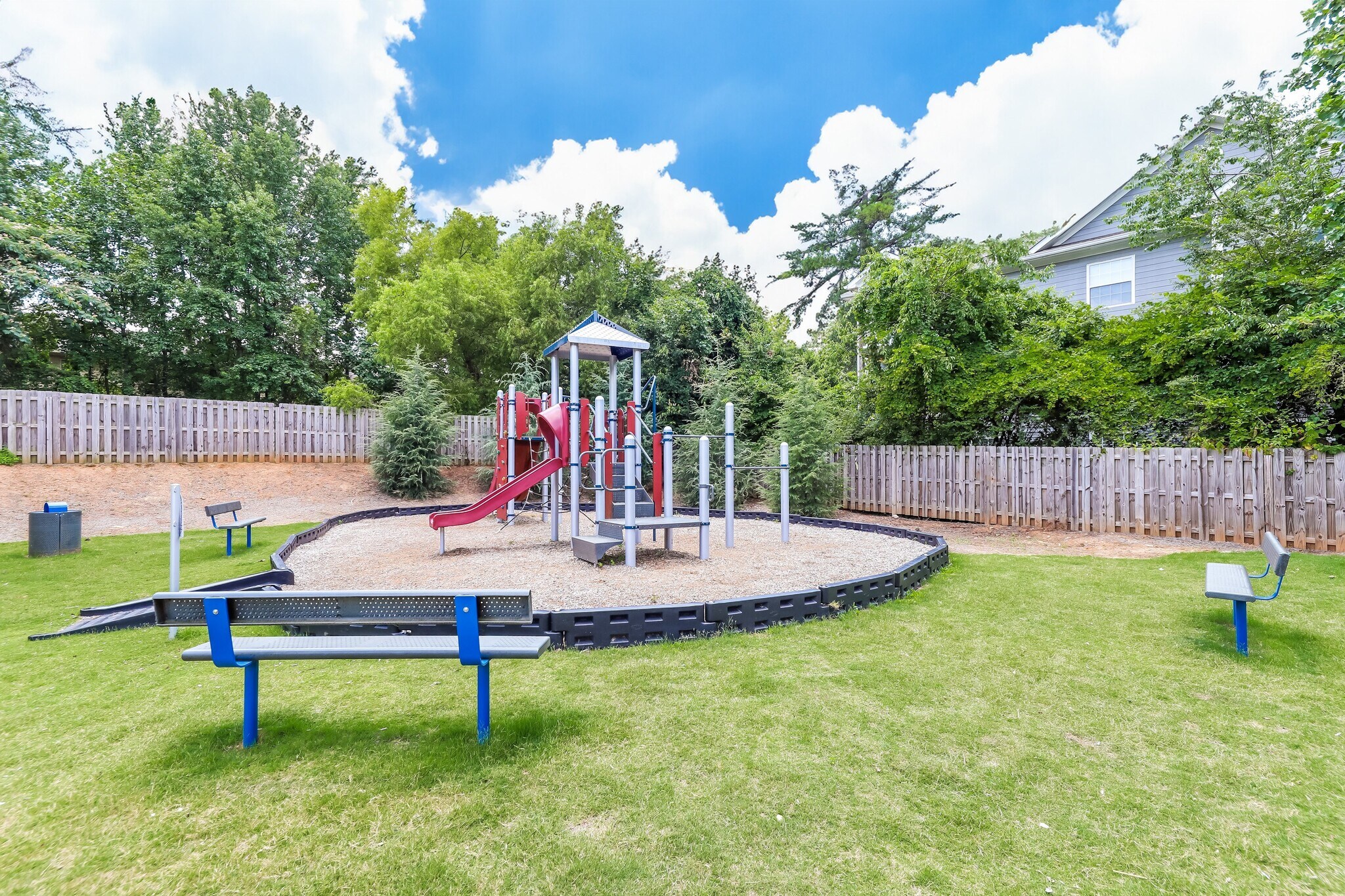 Building Photo - 304 Highwood Ln