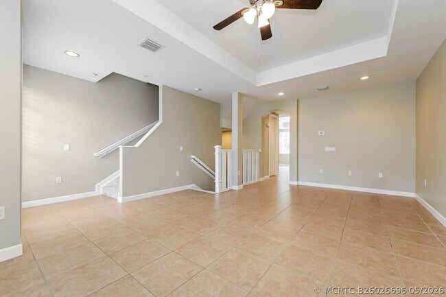 Building Photo - 2564 Gardens Pkwy