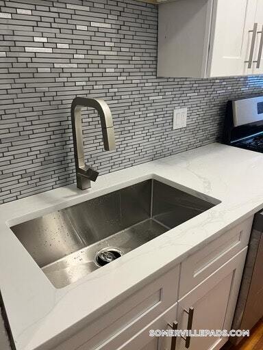 Building Photo - 59 Hawthorne St