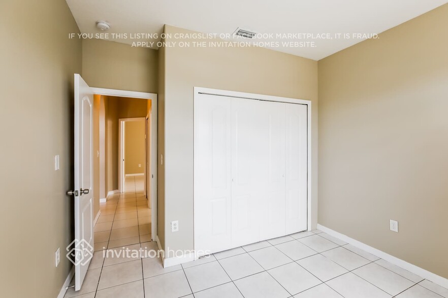 Building Photo - 16880 SW 141st Ct